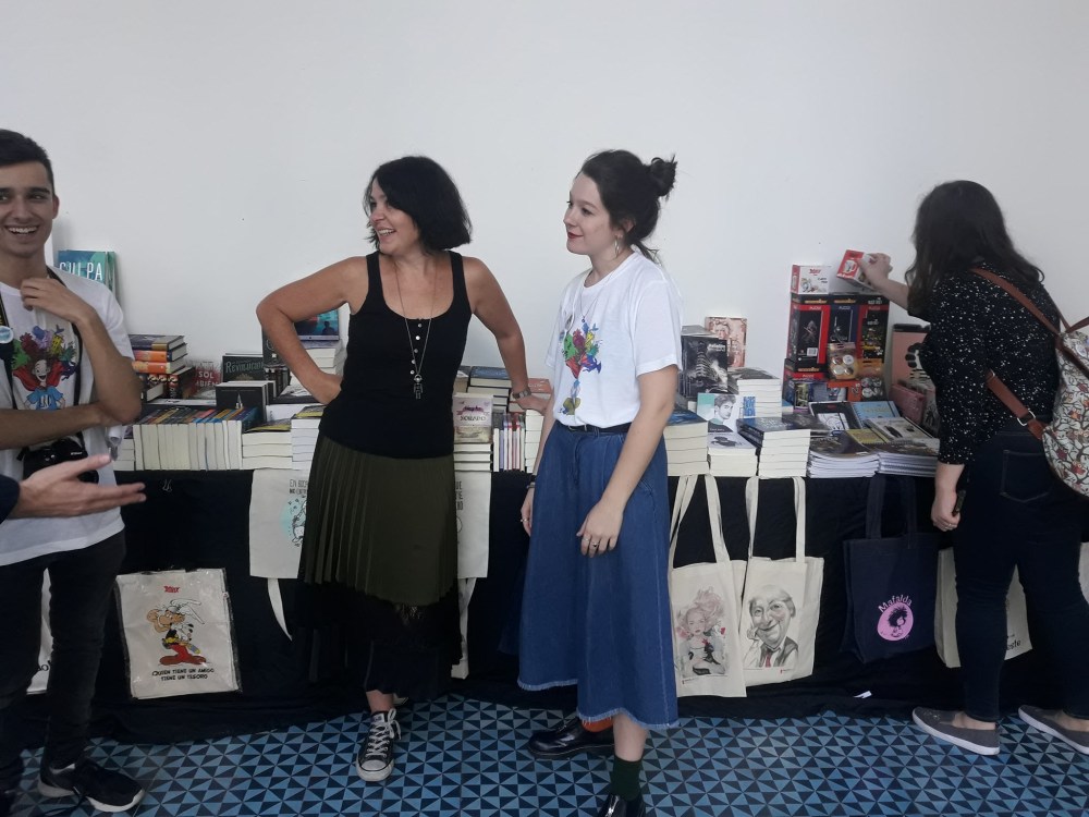 Maru y Belén en un momento de descanso en la Andalucia Reader Con_Adriana Tejada Escritora 